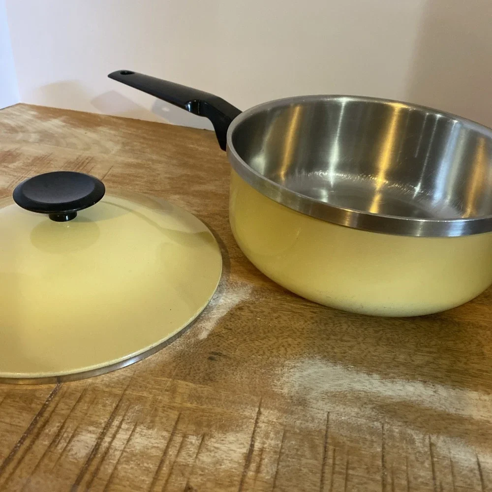 Vintage West Bend Country Side Yellow 2qt Saucepan And Lid EUC